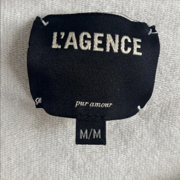 L'AGENCE • Cream knit top with Black and Fold stretch Hem - Picture 3 of 8